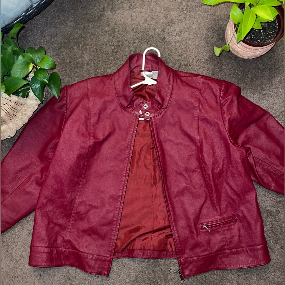 Vintage Cherry Red 100% Leather Jacket 🍒